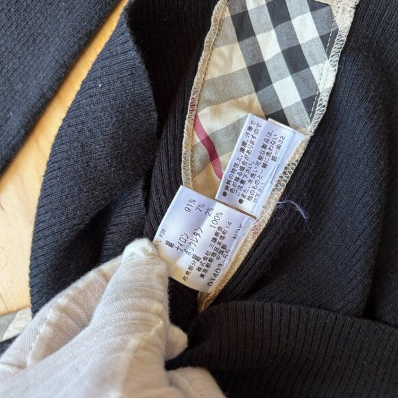 Burberry London Off-the-Shoulder Knit Sweater with Signature Check Trim - Size 1 - Picture 11 of 12